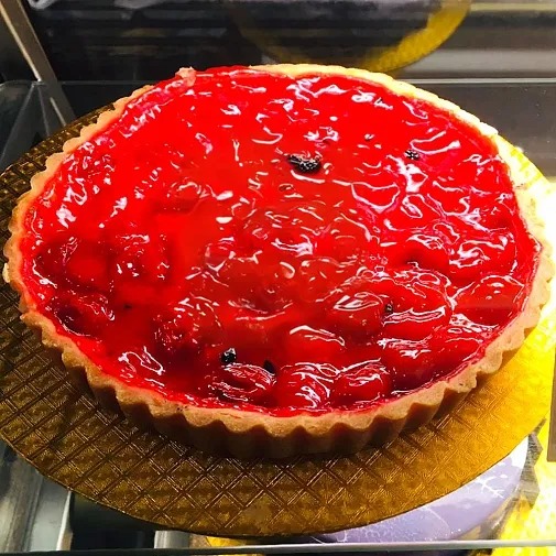 CHERRY TART-SERENA HOTEL