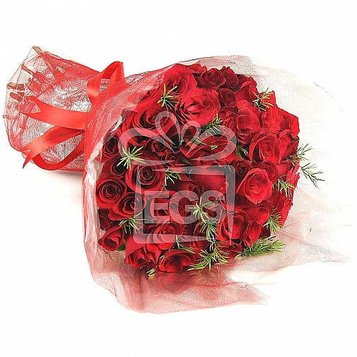 SWEET 60RED ROSES